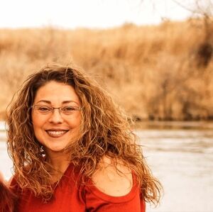 Meet your Posher, April